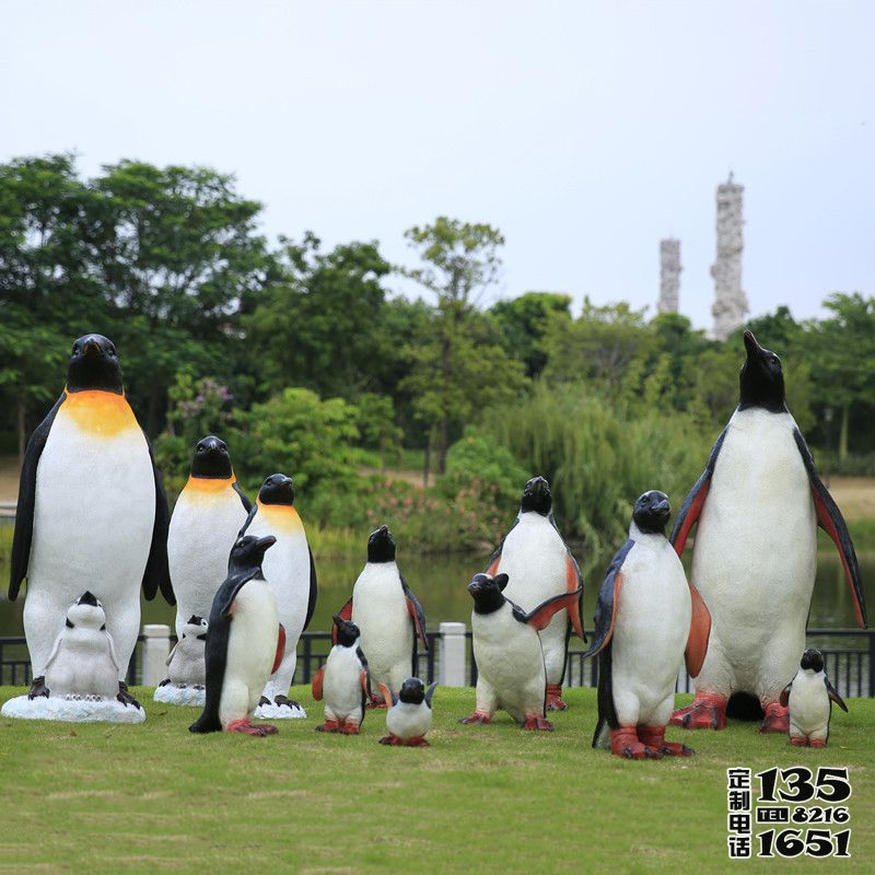 兒童樂園仿真動物玻璃鋼企鵝雕塑 兒童樂園仿真動物玻璃鋼企鵝雕塑