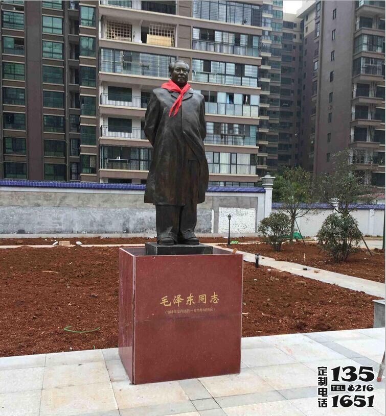 城市小區玻璃鋼仿銅偉大領袖毛澤東雕塑 城市小區玻璃鋼仿銅偉大領袖毛澤東雕塑