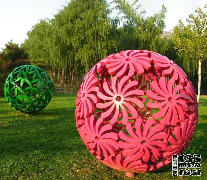 草坪戶外玻璃鋼花朵造型鏤空球雕塑 草坪戶外玻璃鋼花朵造型鏤空球雕塑