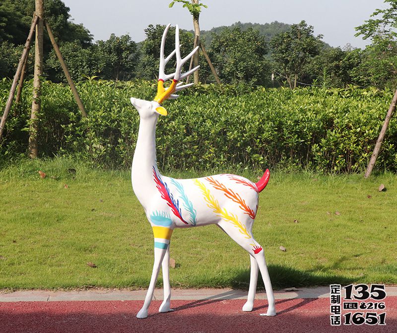 公園街道創意玻璃鋼彩繪大型戶外景觀梅花鹿雕塑 公園街道創意玻璃鋼彩繪大型戶外景觀梅花鹿雕塑
