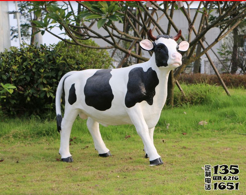 仿真動物玻璃鋼奶牛雕塑 仿真動物玻璃鋼奶牛雕塑